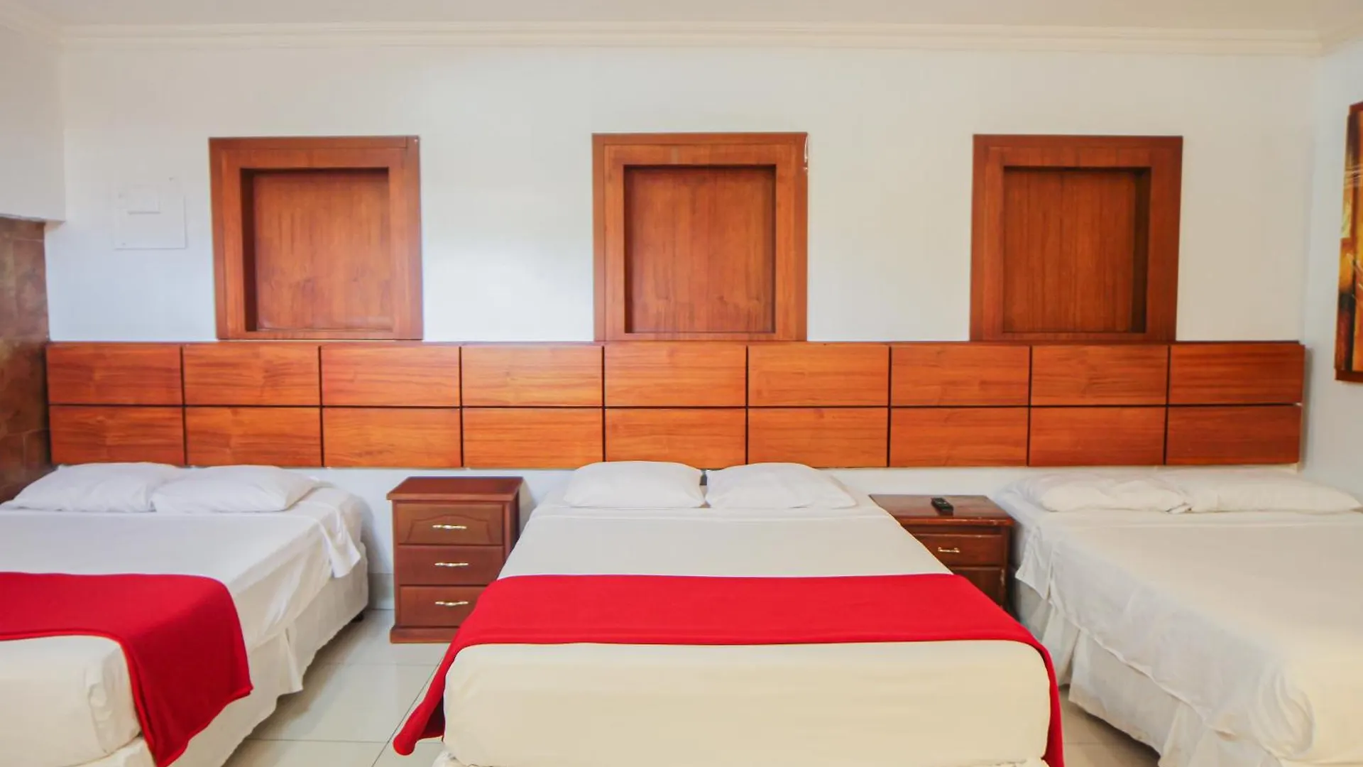 Hotel Murali - Cerca Del Aeropuerto De Guayaquil