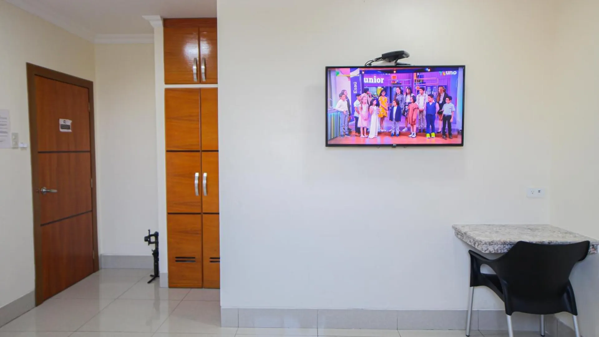 Hotel Murali - Cerca Del Aeropuerto De Guayaquil Gasthof